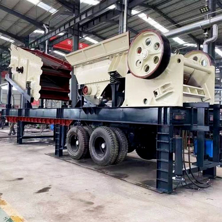 Heavy-Duty Wheeled Mobile Crushing Plant